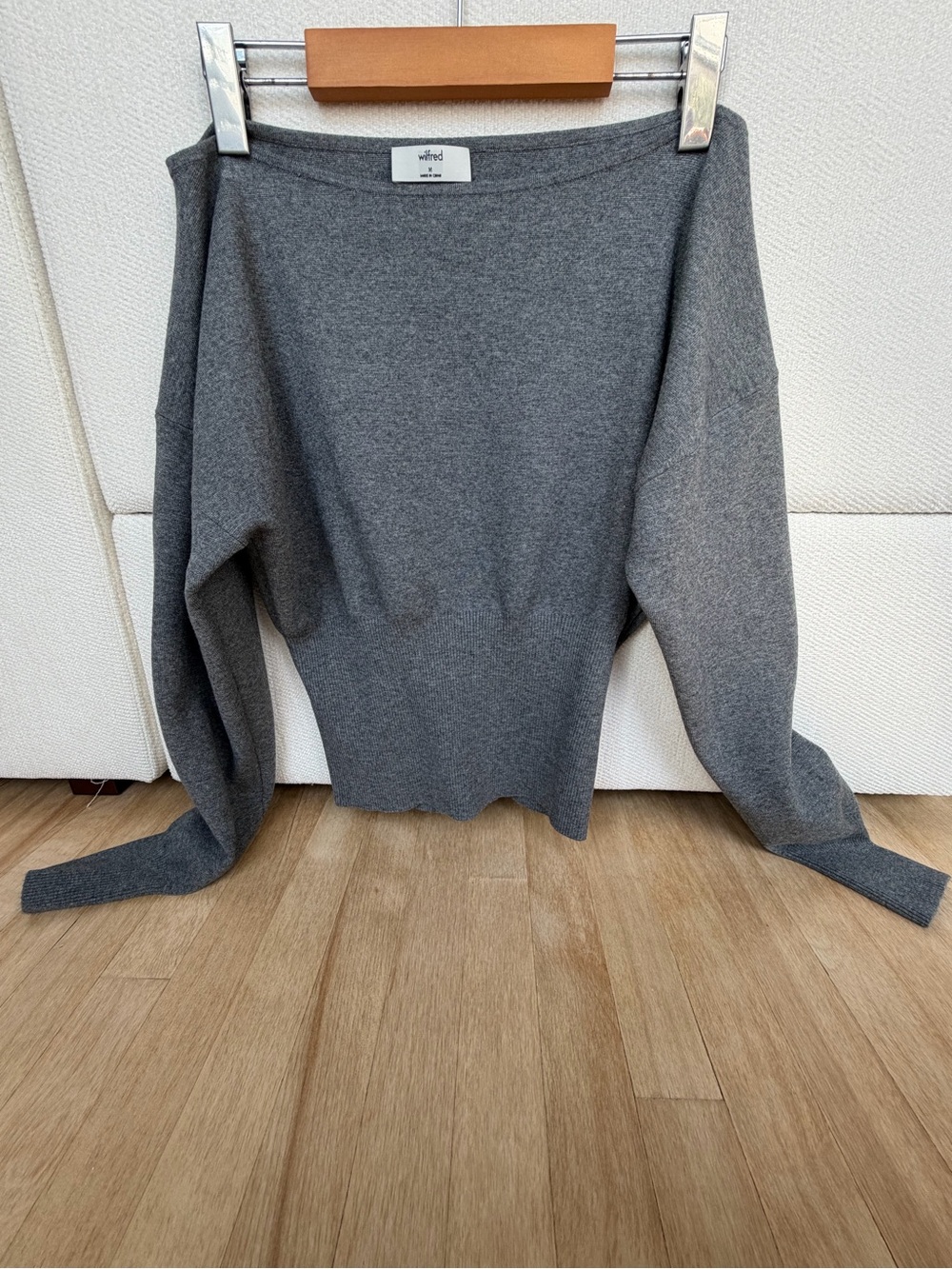 Wilfred Gray Off-the-Shoulder Knit Sweater